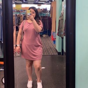 Meet your Posher, Aneliz